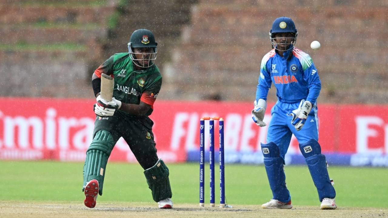 Azizul Hakim bats in the rain, Bangladesh vs India, ICC Men's Under-19 World Cup, Bulawayo, January 17, 2026