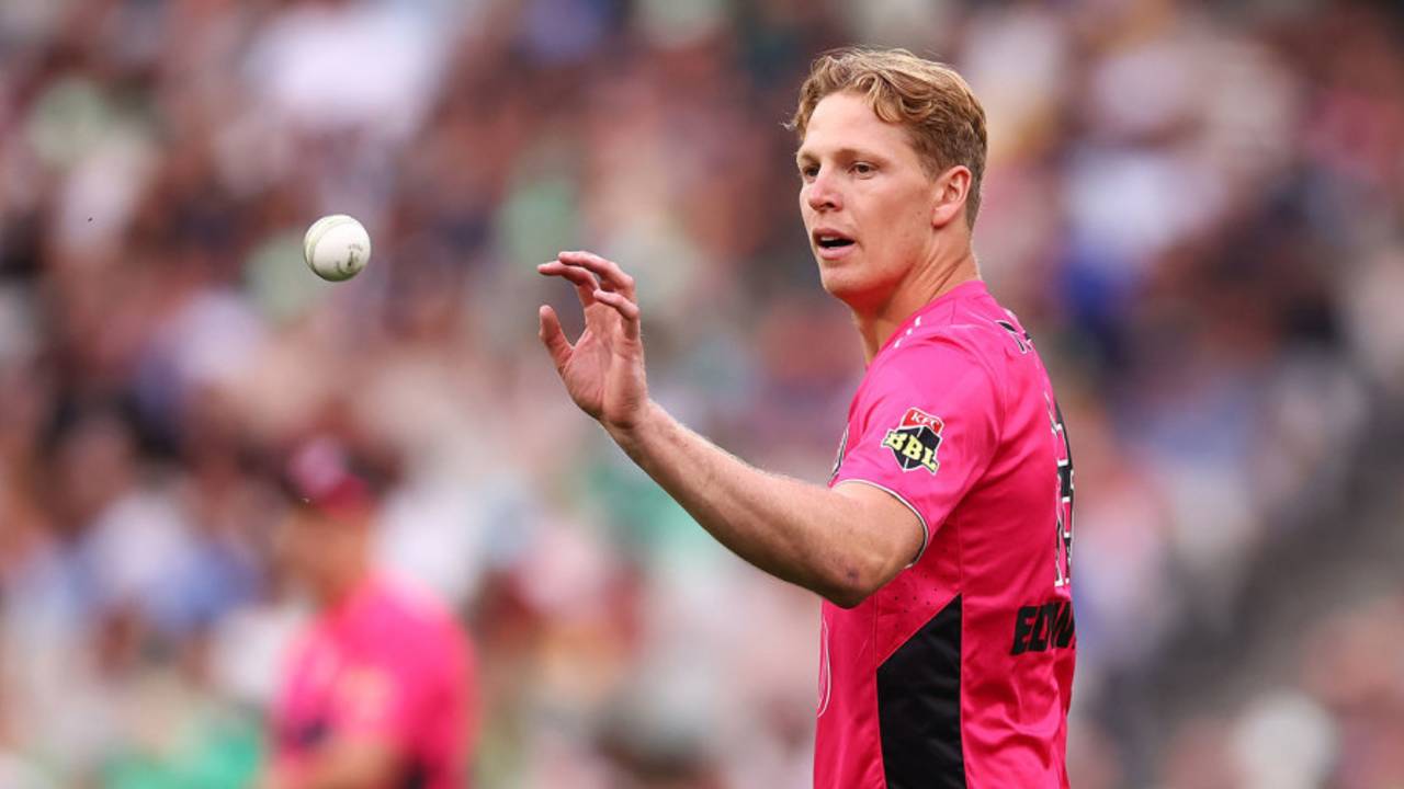 Jack Edwards prepares to bowl, Melbourne Stars vs Sydney Sixers, BBL, MCG, January 8, 2026
