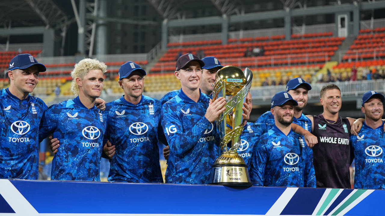 Harry Brook and his team-mates pose with the series trophy, Sri Lanka vs England, 3rd ODI, Colombo, January 27, 2026