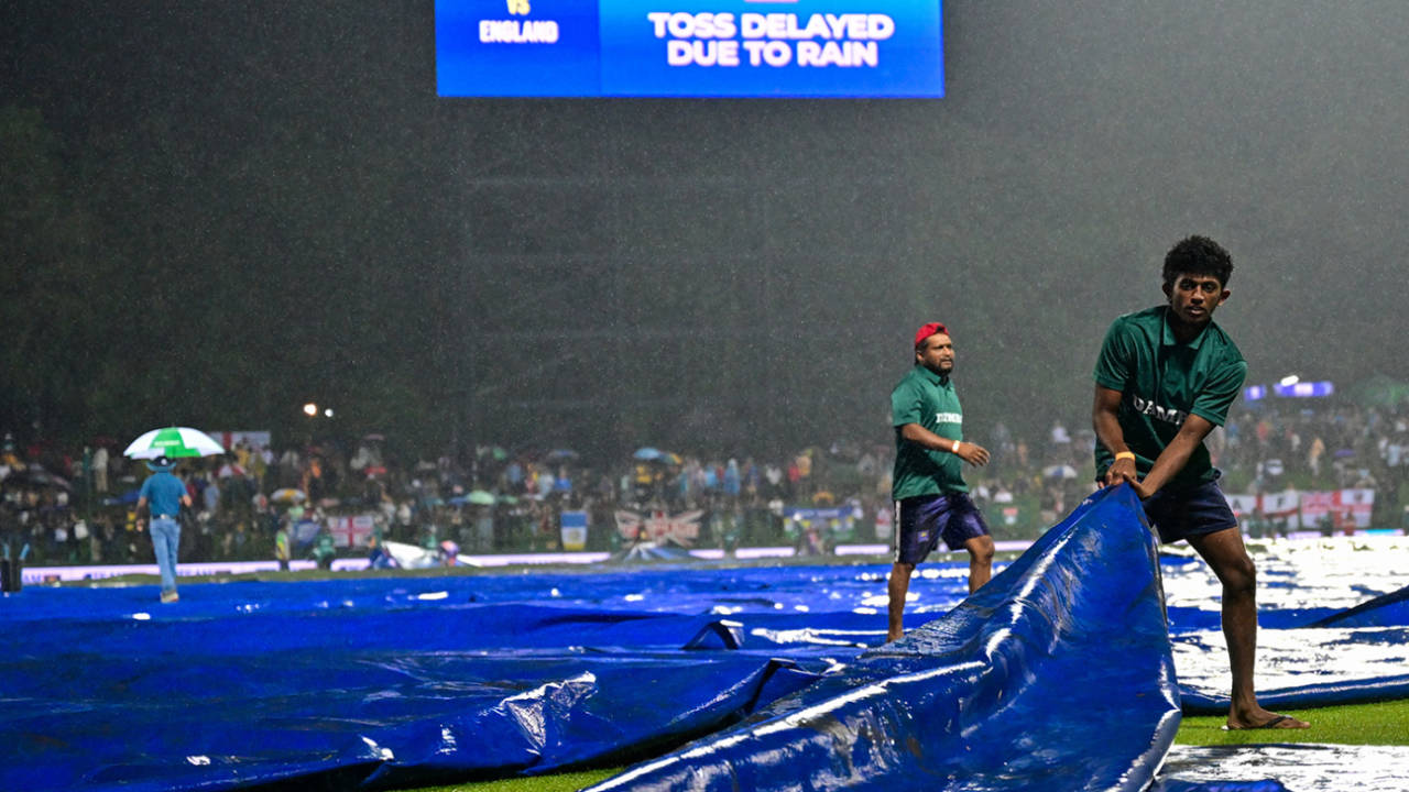 The groundstaff were kept busy in Pallekele, Sri Lanka vs England, 1st men's T20I, Pallekele International Cricket Stadium, January 30, 2026