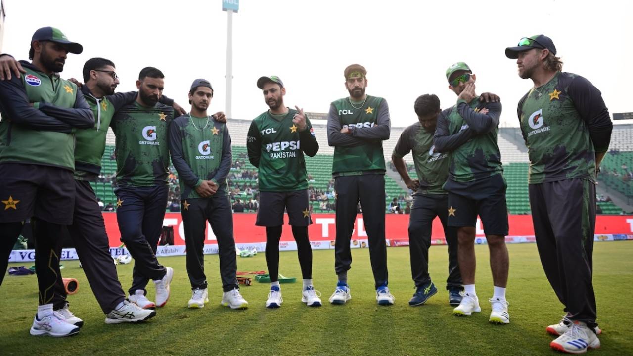 The Pakistan team in a huddle, Pakistan vs Australia, 2nd T20I, Lahore, January 31, 2026