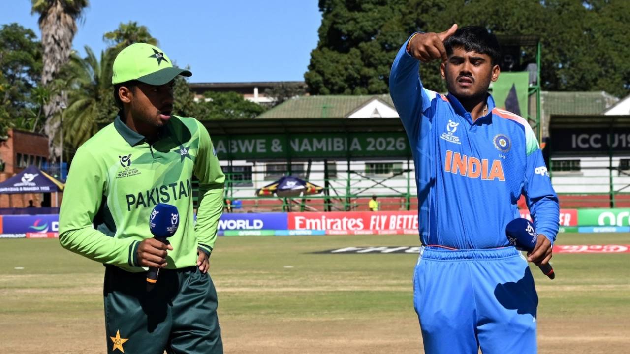 Ayush Mhatre flips the coin; Farhan Yousaf called right and opted to bowl, India vs Pakistan, Under-19 World Cup, Bulawayo, February 1, 2026