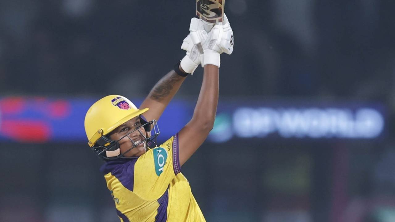 Asha Sobhana hit a six in her innings, UP Warriorz vs Delhi Capitals, WPL, Vadodara, February 1, 2026
