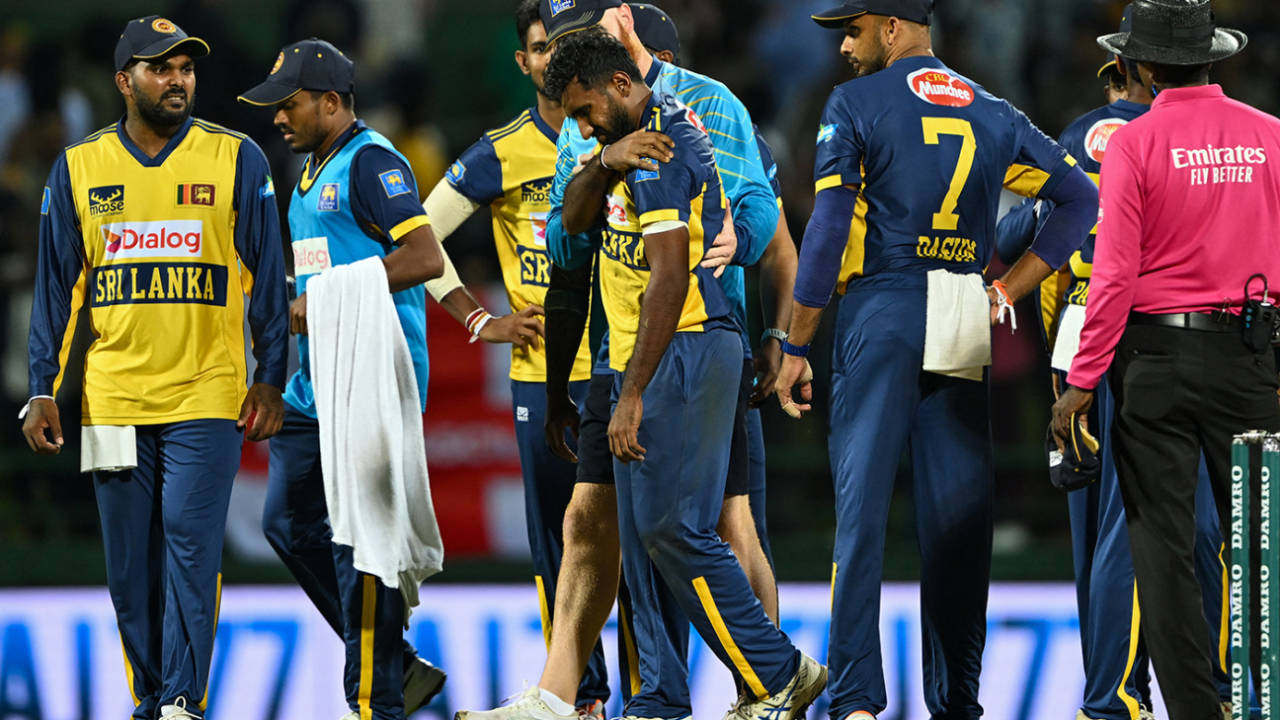 Eshan Malinga was hurt in the process of delivering the ball, Sri Lanka vs England, 2ns T20I, Pallekele, February 1, 2026