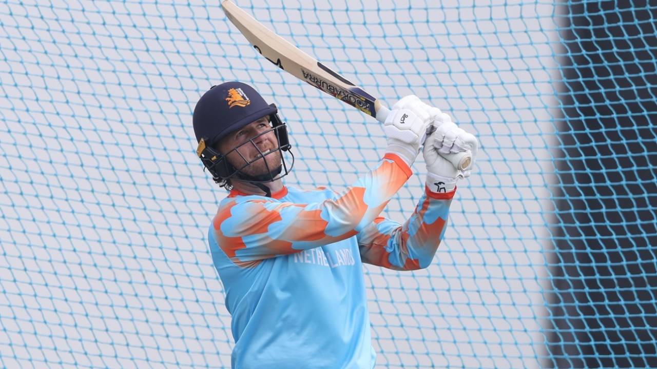 Max O'Dowd goes for a big shot, T20 World Cup 2026, Colombo, February 2, 2026