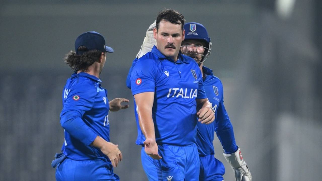 Ben Manenti picked up the key wicket of Navneet Dhaliwal, Canada vs Italy, T20 World Cup warm-ups, Chennai, February 2, 2026