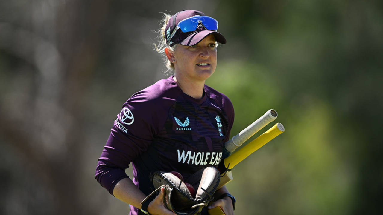 England Lions assistant coach Sarah Taylor prepares for a practice match against England at Lilac Hill, Perth, November 14, 2025
