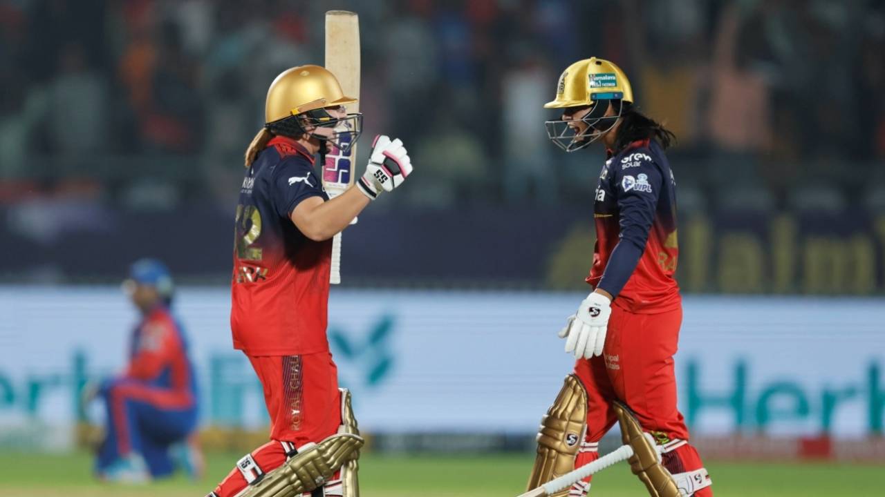Nadine de Klerk and Radha Yadav exult after taking RCB over the line, Royal Challengers Bengaluru vs Delhi Capitals, WPL 2026, final, Vadodara, February 5, 2026