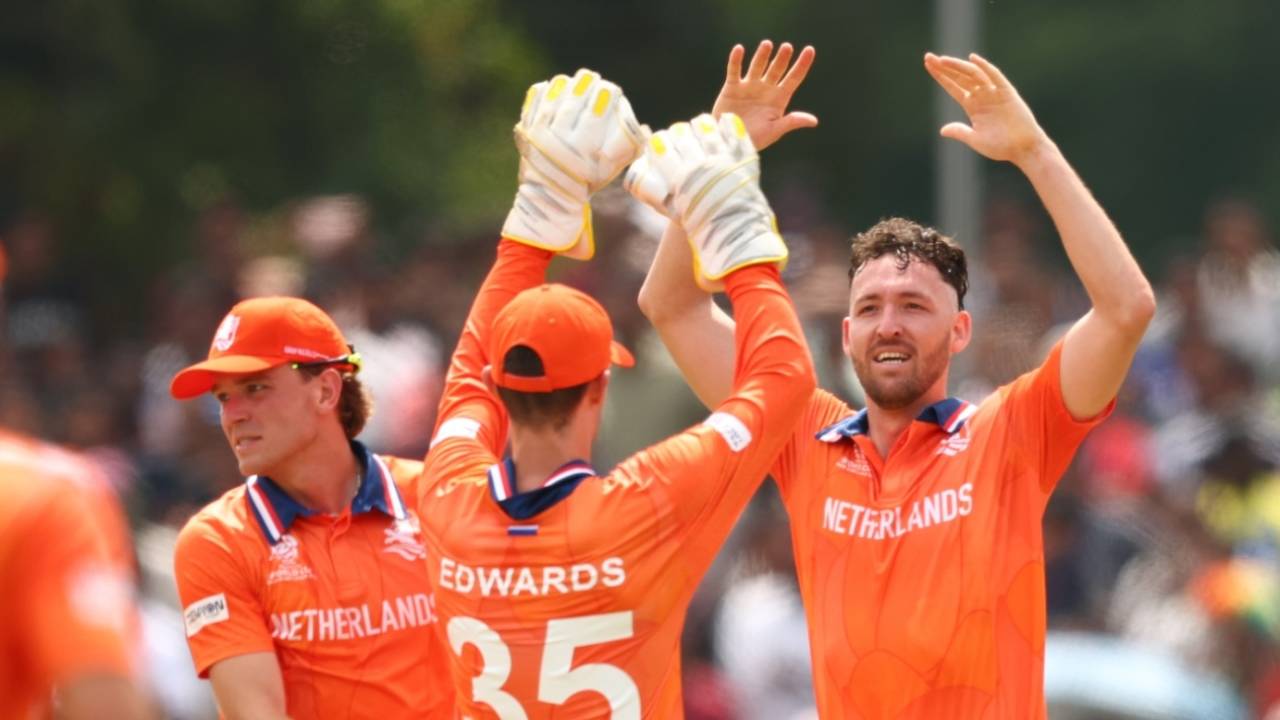 Paul van Meekeren struck twice in three balls, Netherlands vs Pakistan, T20 World Cup, Colombo, February 7, 2026