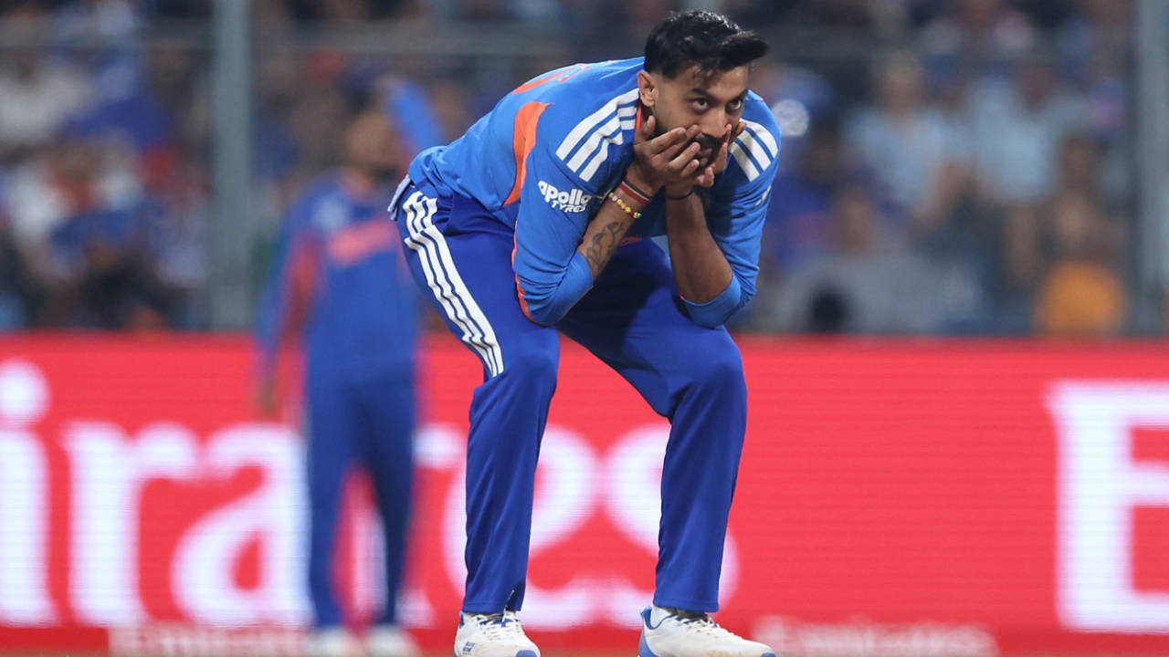Axar Patel reacts after a delivery, India vs USA, Group A, Mumbai, T20 World Cup, February 7, 2026