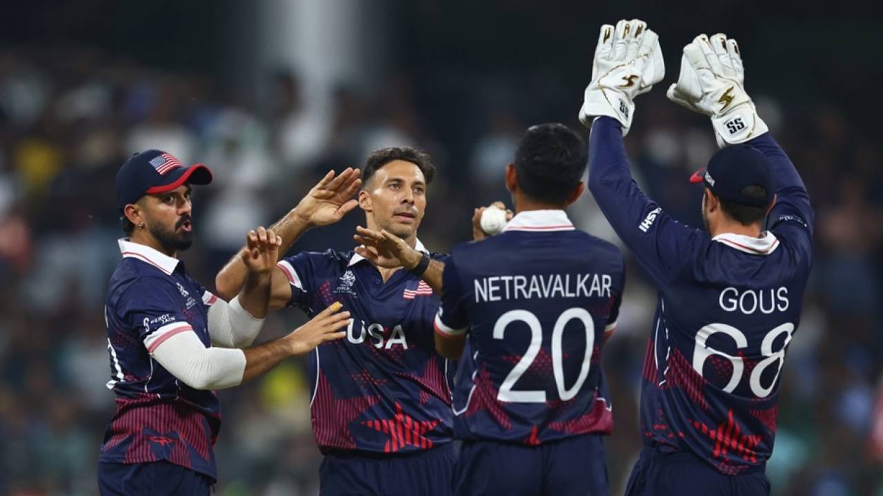 Shadley van Schalkwyk struck twice in the sixth over, Pakistan vs USA, Men's T20 World Cup, Colombo, February 10, 2026