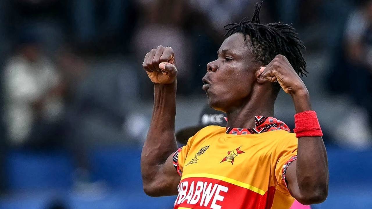 Blessing Muzarabani is pumped after getting rid of Matt Renshaw, Australia vs Zimbabwe, T20 World Cup, Colombo, February 13, 2026