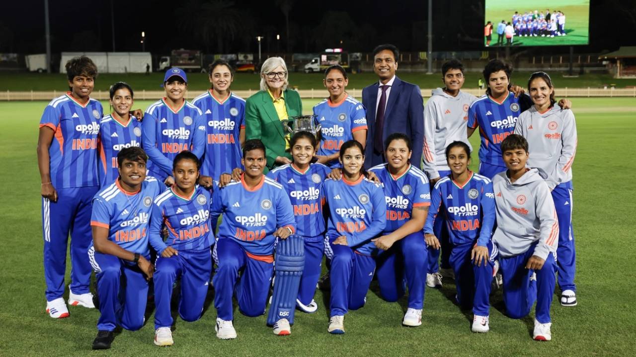 Australia's Governor-General Sam Mostyn poses with the Indian team, Governor-General XI vs India, Only women's T20, Sydney, February 13, 2026