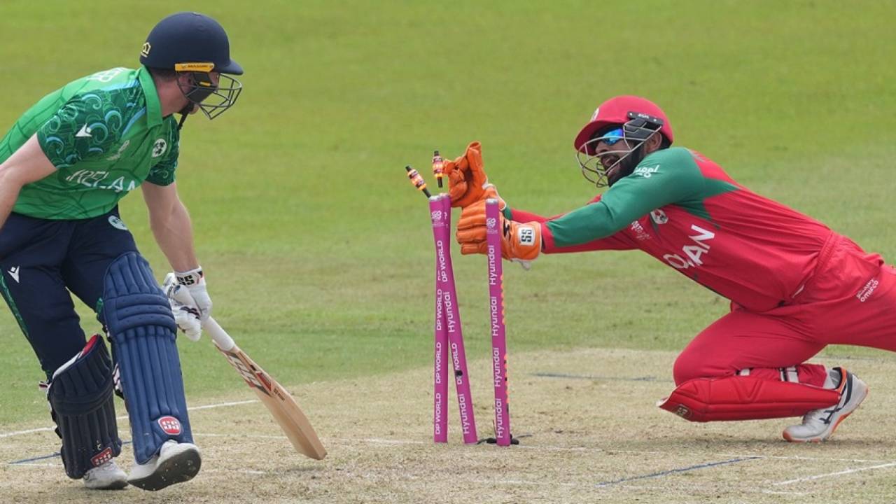 Lorcan Tucker was lucky to survive after Vinayak Shukla wasn't in control while trying to effect the stumping, Ireland vs Oman, T20 World Cup, Colombo, February 14, 2026