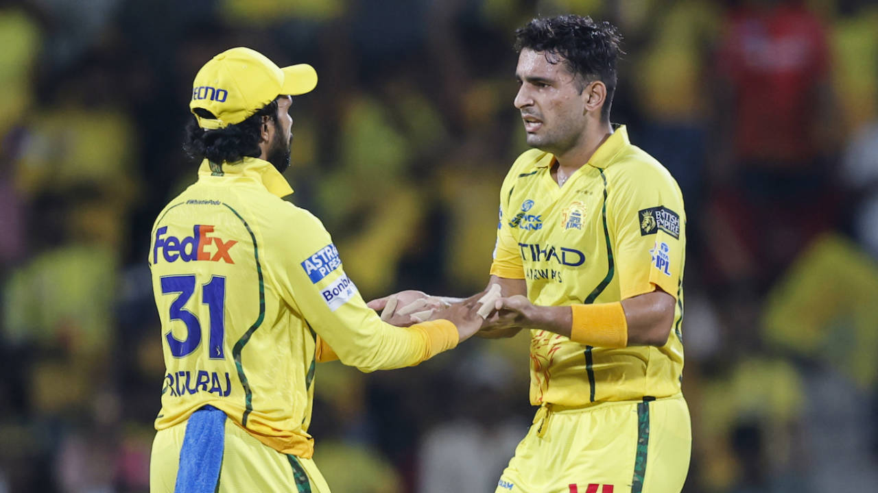Anshul Kamboj and Ruturaj Gaikwad celebrate Cooper Connolly's wicket, Chennai Super Kings vs Punjab Kings, IPL 2026, Chennai, April 3, 2026