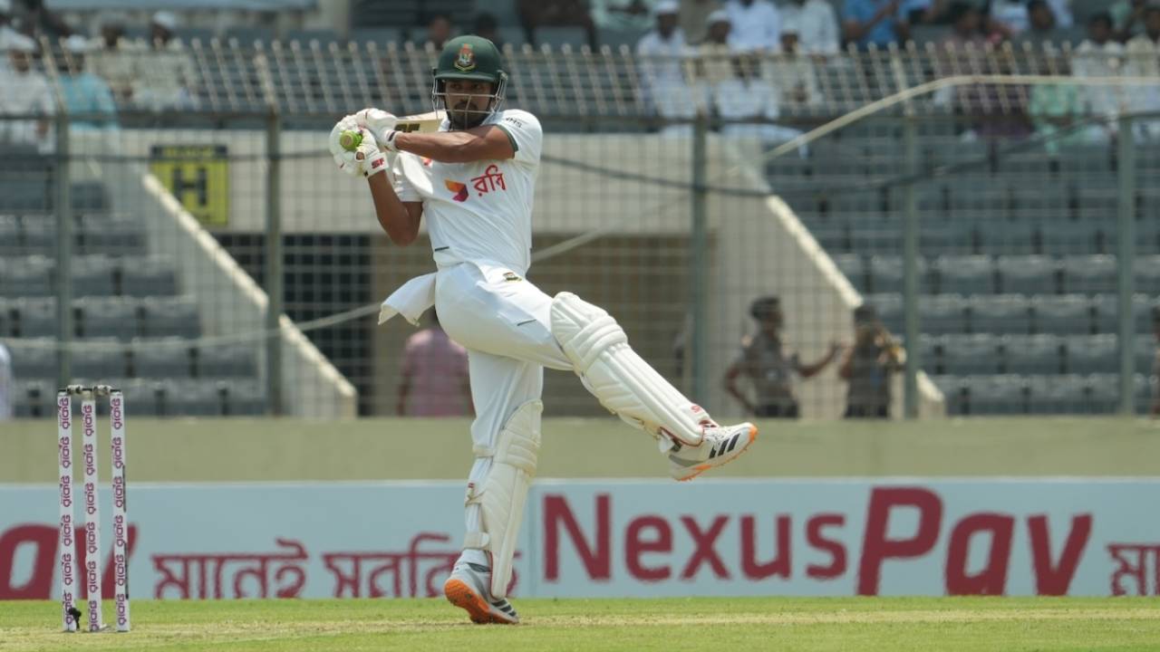 Pakistan Bowls Out Bangladesh on Day One of First Test — image 2