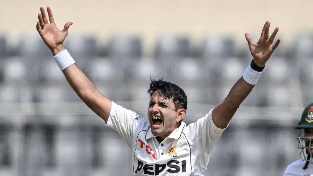 Mohammad Abbas goes up in appeal, Bangladesh, Bangladesh vs Pakistan, 1st Test, Mirpur, 1st day, May 8, 2026