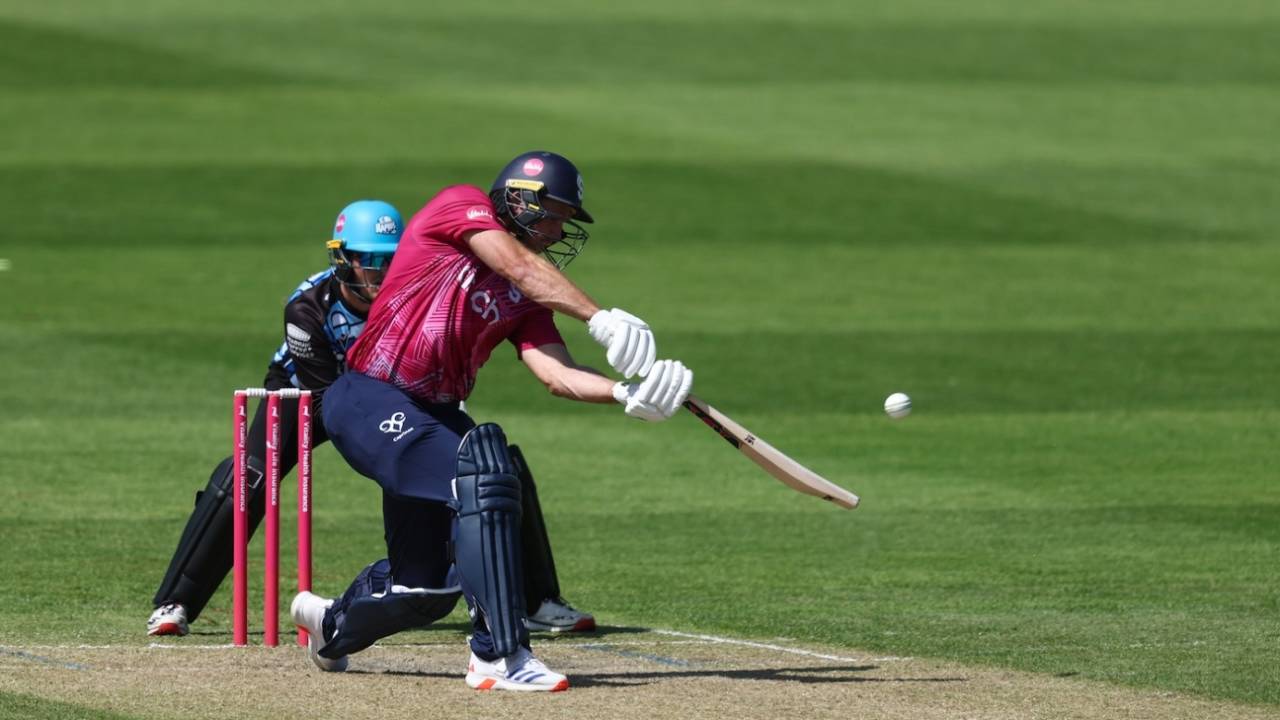 David Willey goes over cover, Worcestershire vs Northamptonshire, New Road, Vitality Blast, May 24, 2026