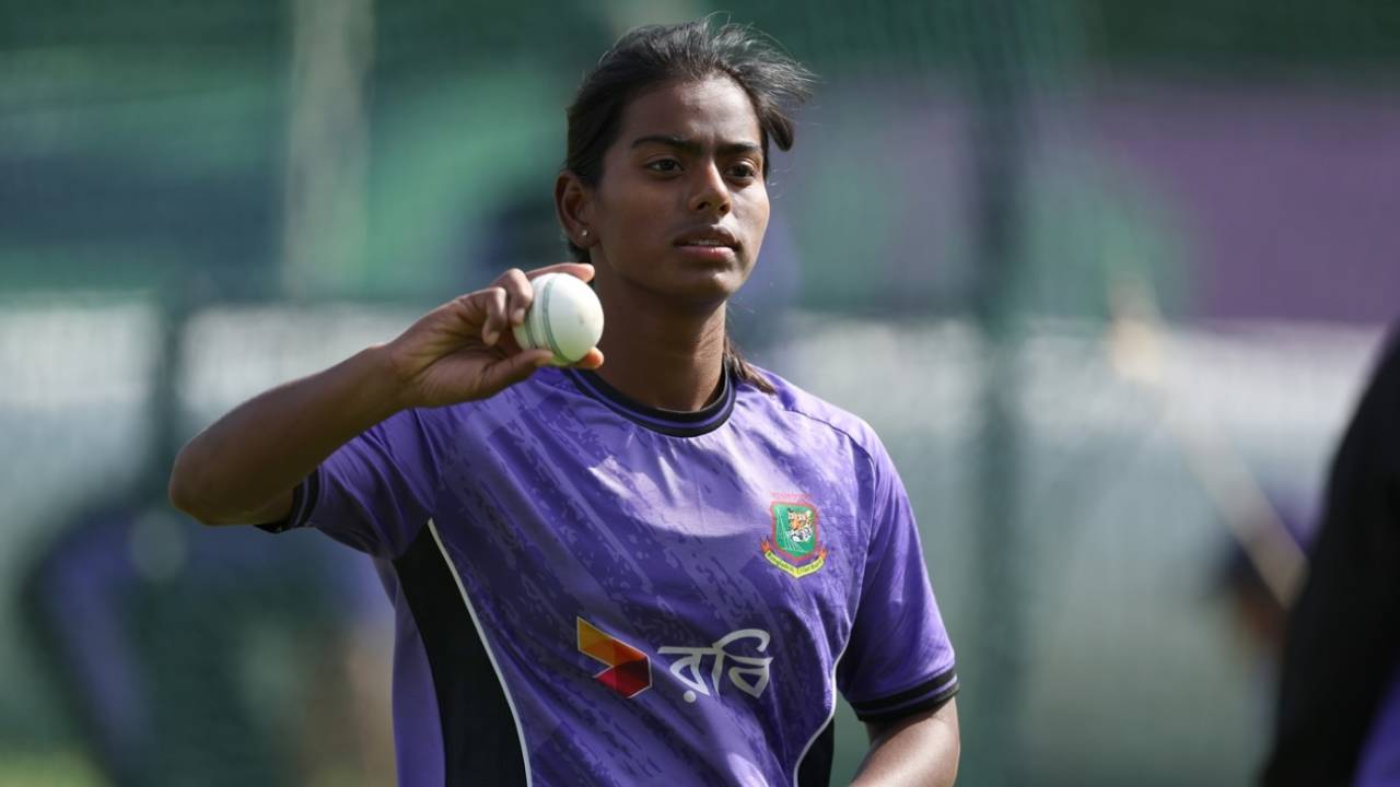 Marufa Akther gets ready to bowl at the nets, Women's T20 World Cup, Birmingham, June 13, 2026