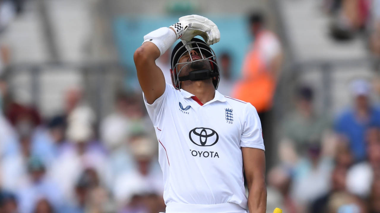 Emilio Gay is aghast after holing out to midwicket, England vs New Zealand, 2nd Test, Kia Oval, June 20, 2026