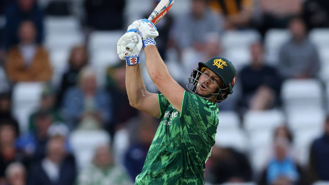 George Munsey goes down the ground, Nottinghamshire vs Warwickshire, Men's T20 Blast, Trent Bridge, June 5, 2026