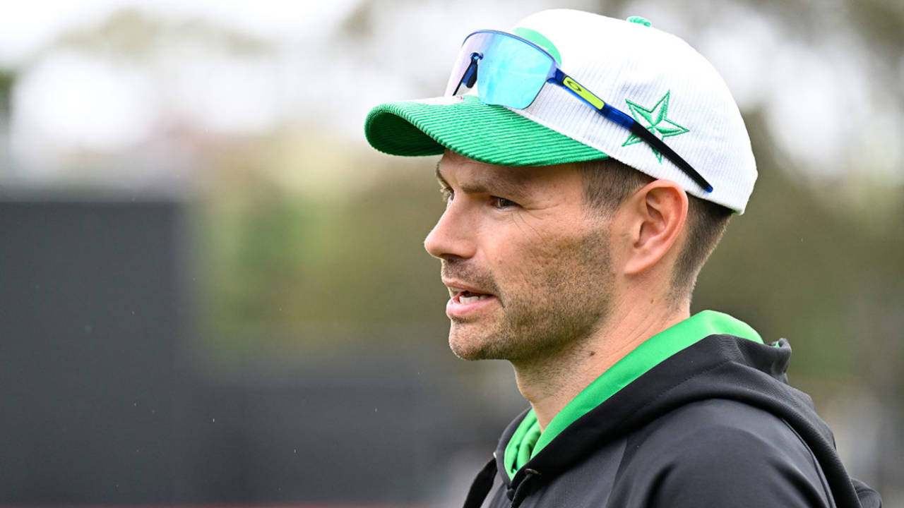 Andy Christie on the sidelines, Melbourne Stars vs Sydney Thunder, WBBL Junction Oval, December 6, 2025