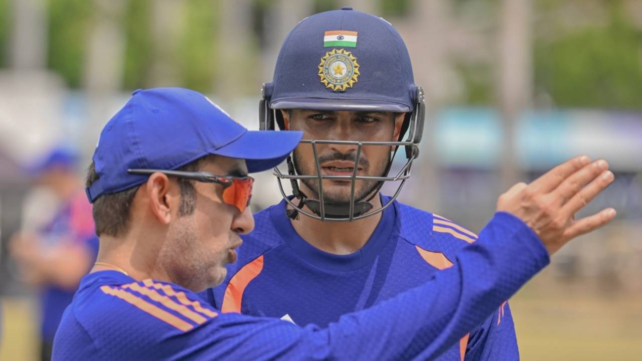 Shubman Gill listens as his coach Gautam Gambhir does the talking, Sri Lanka vs India, Colombo, August 5, 2026