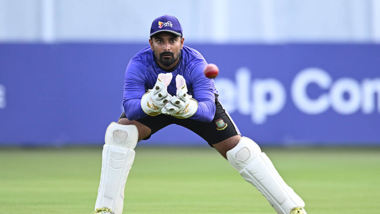 Litton Das goes through his keeping drills, Darwin, August 12, 2026