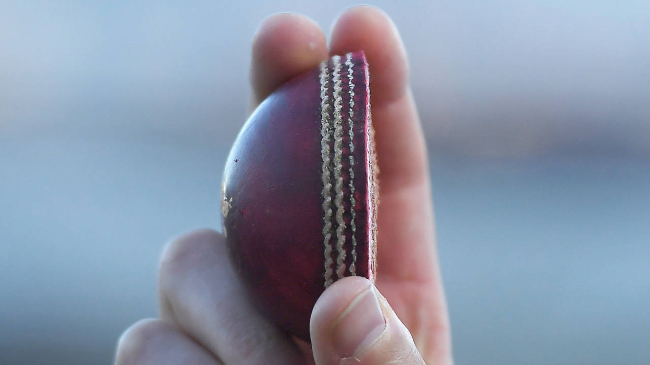 Ollie Robinson holds up his half of the five-wicket ball, England vs Pakistan, Headingley, 1st Men's Test, Day 1, August 19, 2026