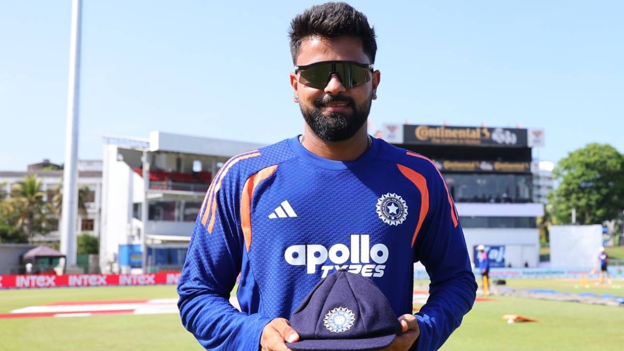 Saransh Jain poses with his debut cap, Sri Lanka vs India, 2nd Test, Day 1, Colombo, August 23, 2026