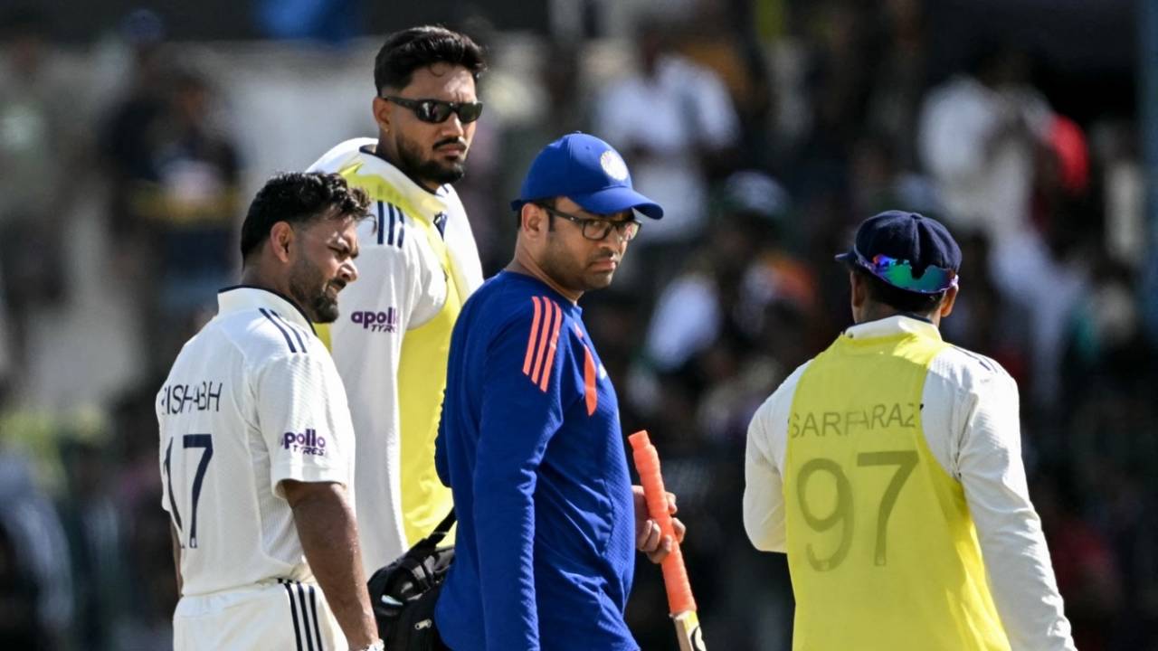 Rishabh Pant had to retire hurt after copping a blow on his forearm, Sri Lanka vs India, 2nd Test, Day 1, Colombo, August 23, 2026