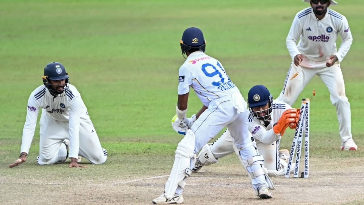Pasindu Sooriyabandara couldn't make it back once he ventured out, Sri Lanka vs India, 2nd Test, Colombo, 4th day, August 26, 2026