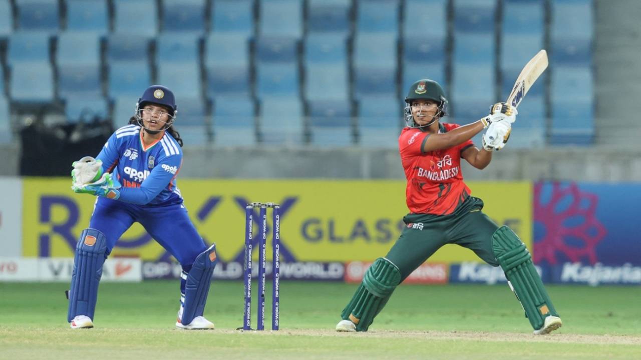 Juairiya Ferdous goes up and over, India vs Bangladesh, Women's T20 Asia Cup, semi-final, Dubai, September 10, 2026