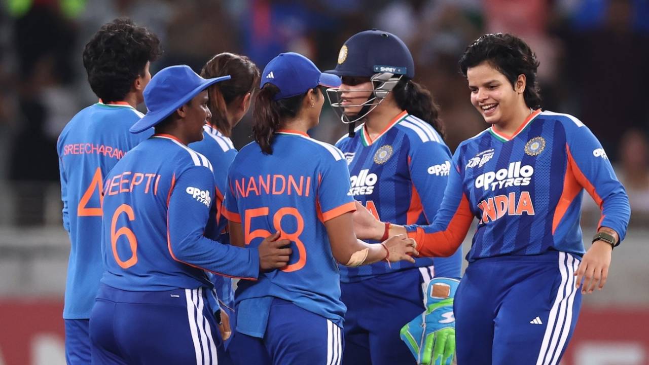 The India players celebrate the wicket of Kavisha Dilhari, India vs Sri Lanka, Women's T20 Asia Cup final, Dubai, September 13, 2026