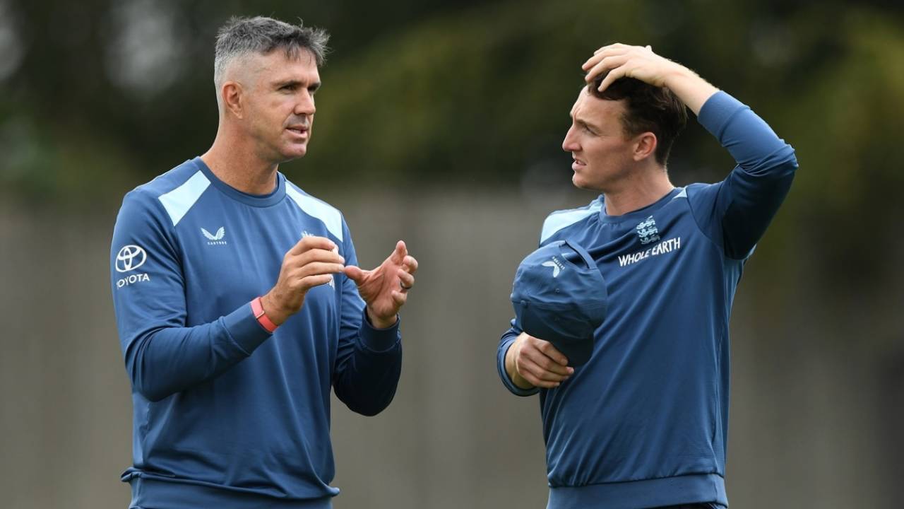 Kevin Pietersen chats with England captain Harry Brook, Utilita Bowl, September 13, 2026