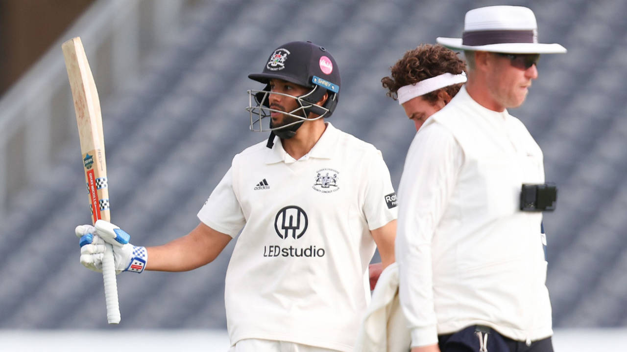 Daaryoush Ahmed made a resilient half-century, Gloucestershire vs Middlesex, County Championship Division Two, Bristol, September 16, 2026