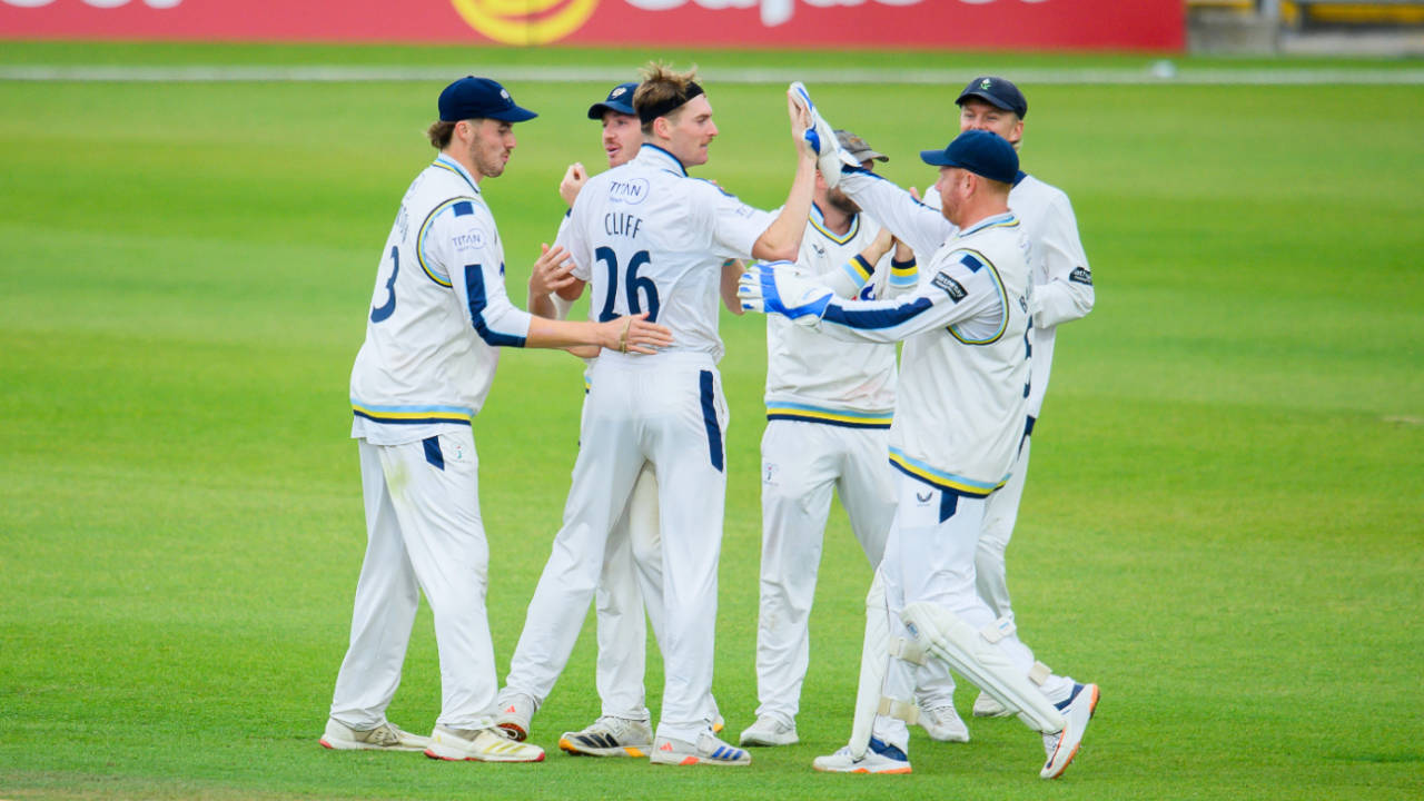 Ben Cliff completed an 11-wicket haul as Yorkshire felled Somerset, Rothesay County Championship, Yorkshire vs Somerset, Leeds, September 18, 2026