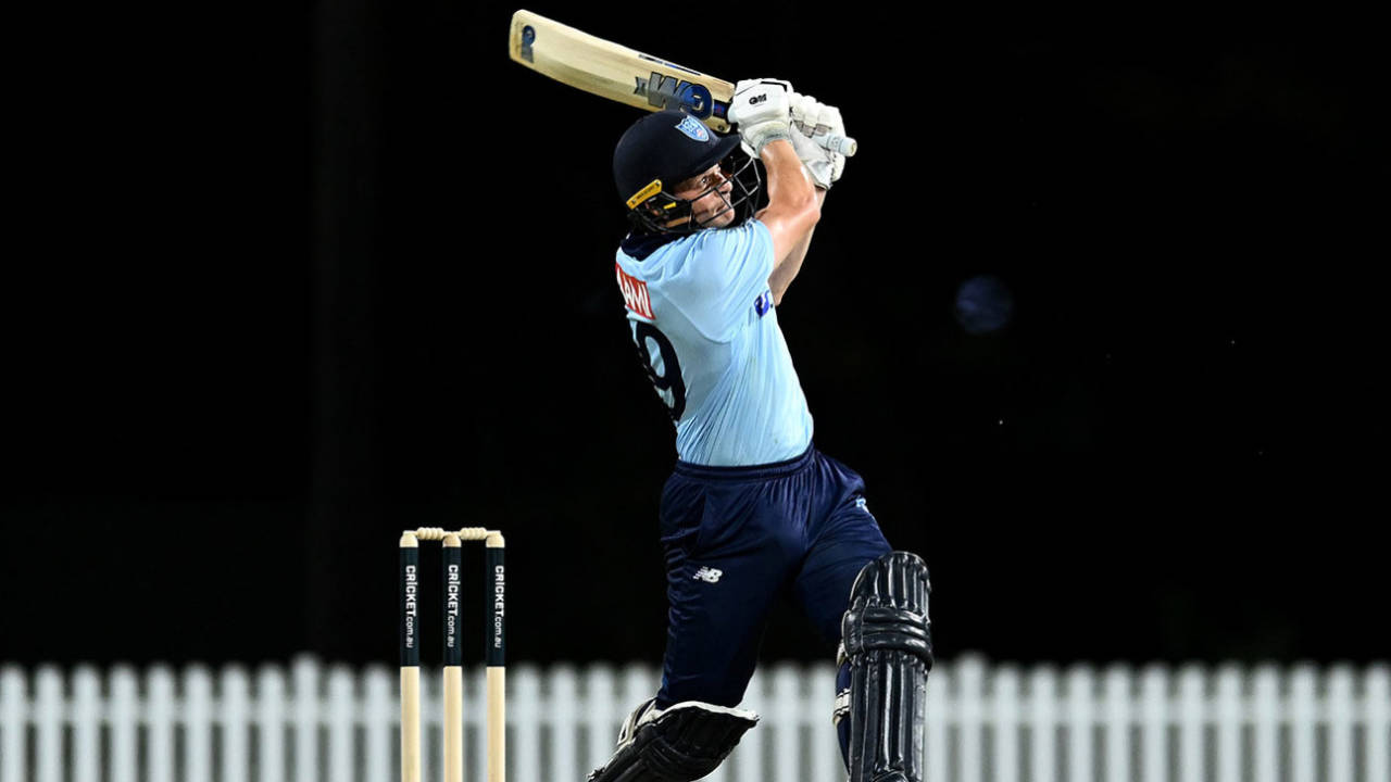 Will Salzmann goes over the leg side, Queensland vs New South Wales, One-Day Cup, Allan Border Field, September 22, 2026