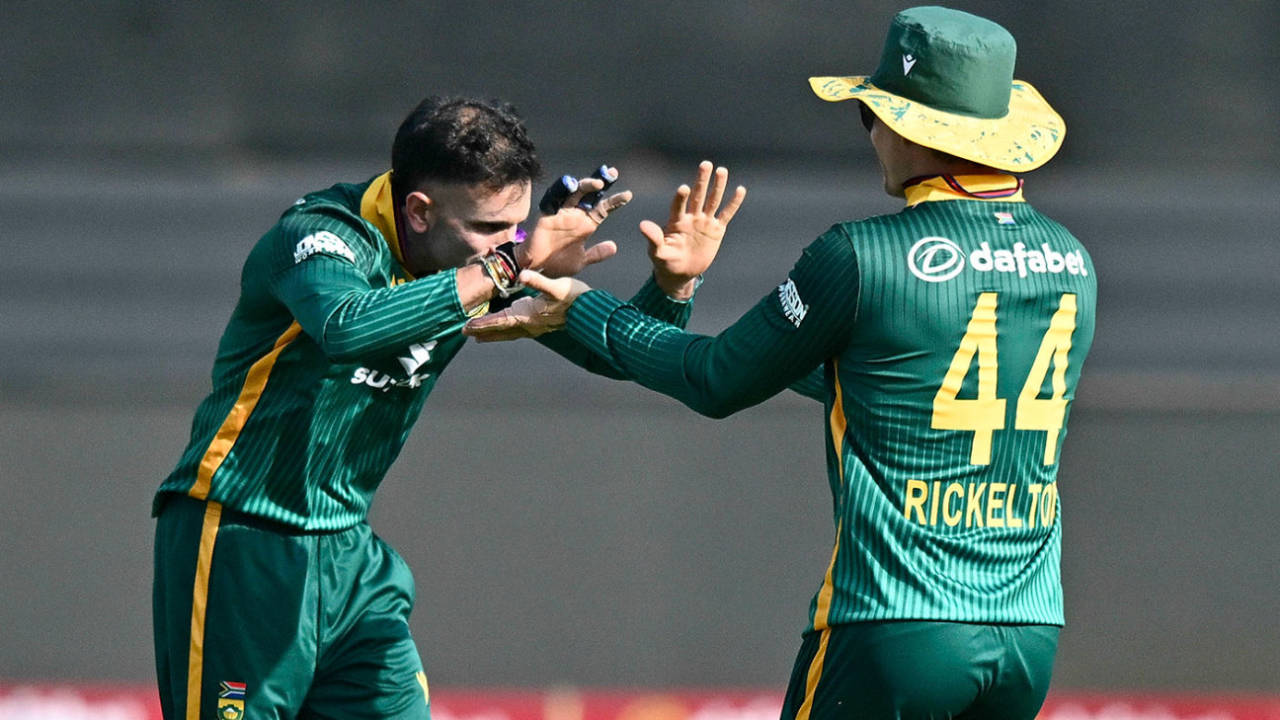 Keshav Maharaj broke Australia's barnstorming opening stand, South Africa vs Australia, 1st ODI, Durban, September 24, 2026