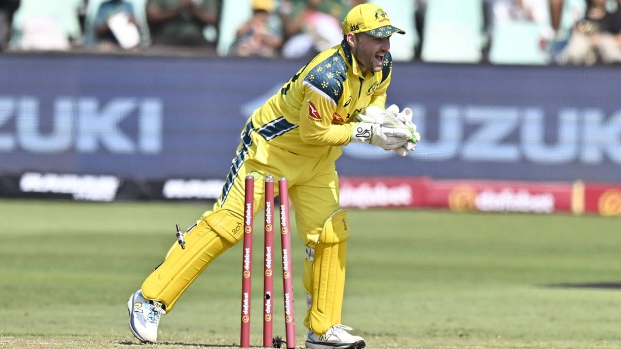 Josh Inglis effects a run-out, South Africa vs Australia, 1st ODI, Durban, September 24, 2026