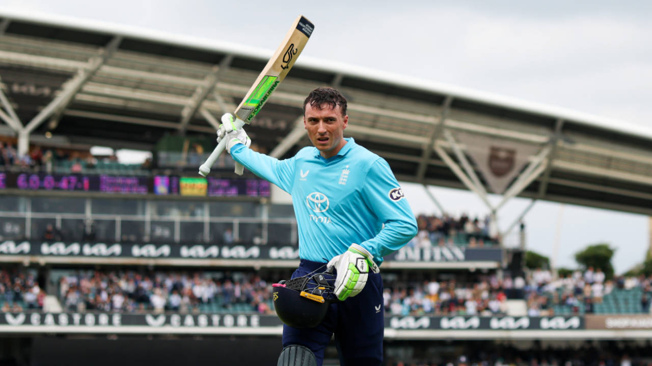 Tom Banton salutes the crowd after falling for 126, England vs Sri Lanka, 3rd ODI, The Oval, September 27, 2026