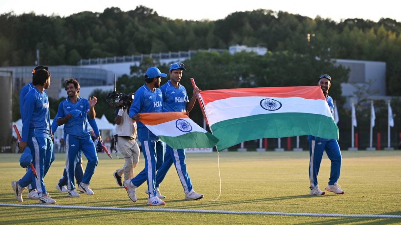 The India players celebrate their gold medal by doing a victory lap of the stadium, India vs Pakistan, Asian Games men's competition final, Nisshin, October 3, 2026
