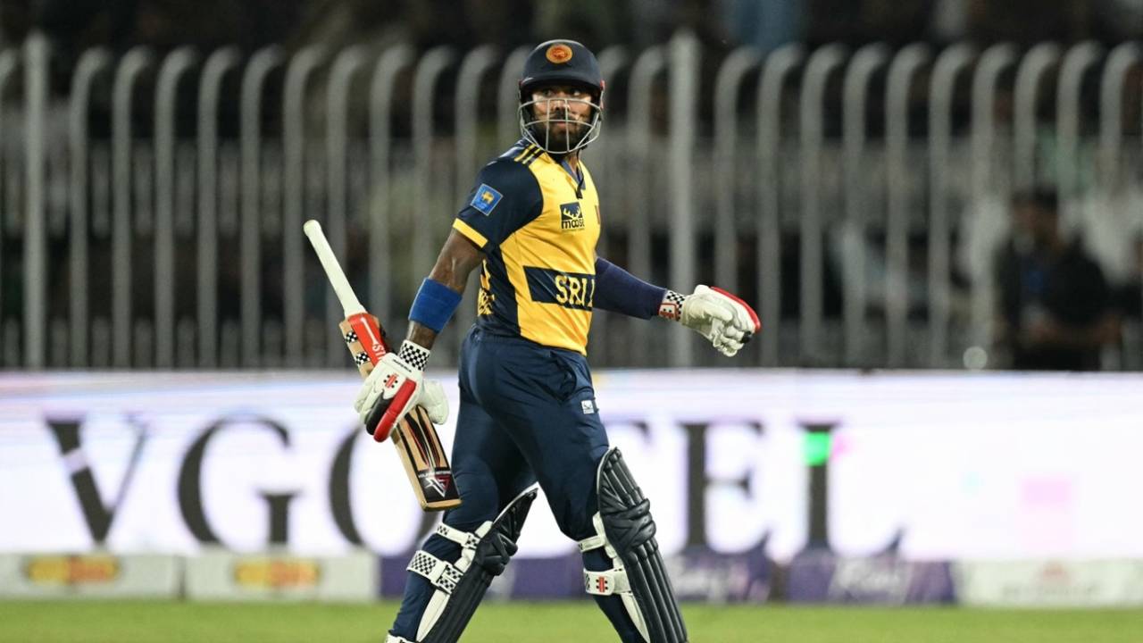 Kusal Mendis had to walk back for 9, Pakistan vs Sri Lanka, 2nd T20I, Rawalpindi, October 11, 2026