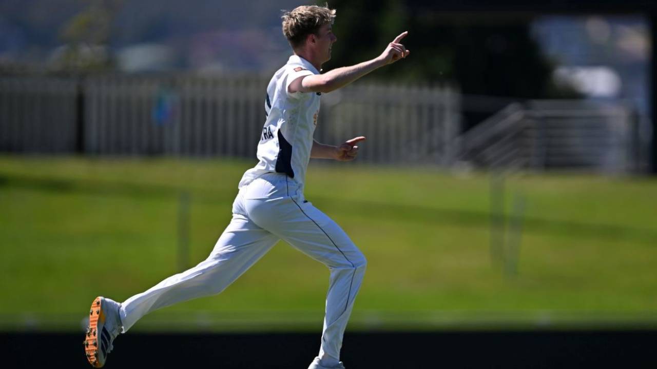 Harry Hoekstra claimed consecutive five wickets hauls in his first two games, Tasmania vs Victoria, day 1, Sheffield Shield, Bellerive Oval, October 19, 2026