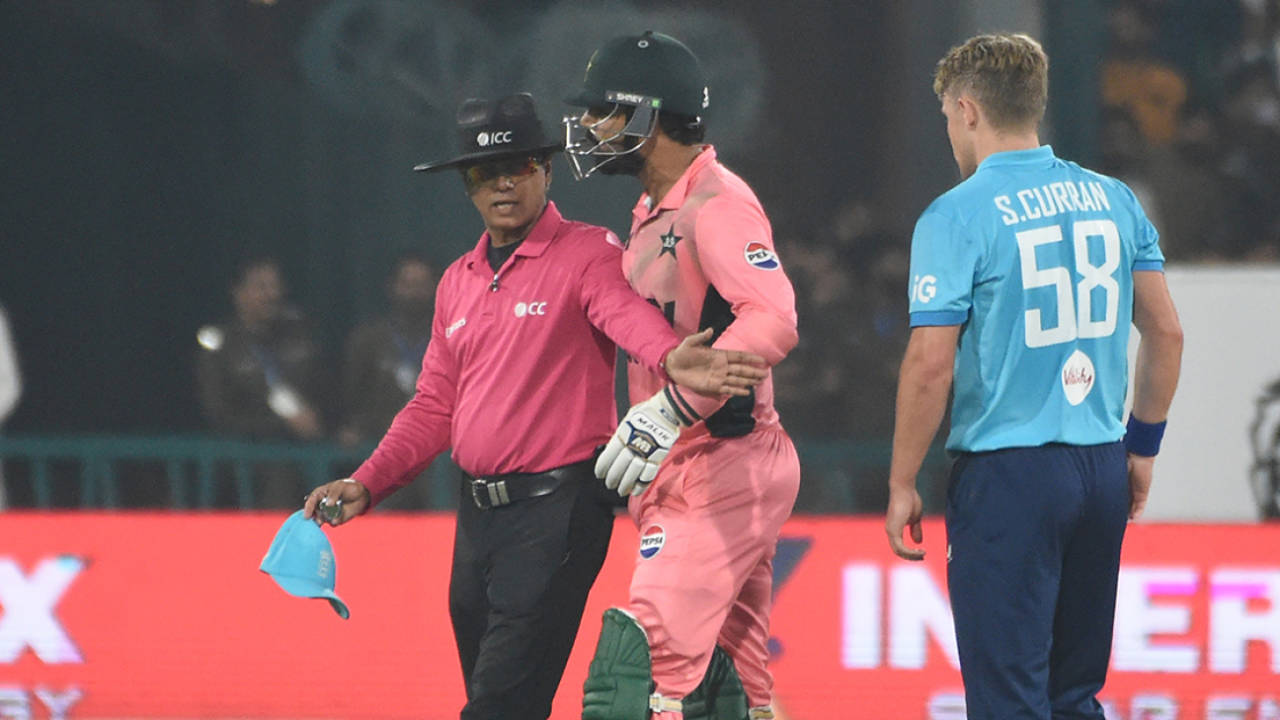 Haris Rauf was restrained by umpire Sharfudoulla during an altercation with Will Jacks, Pakistan vs England, Tri-Series, Lahore, October 25, 2026