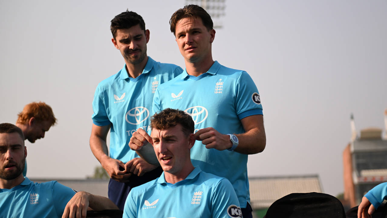 Sonny Baker jokes around with Harry Brook before England's team photo, England training, Lahore, October 28, 2026