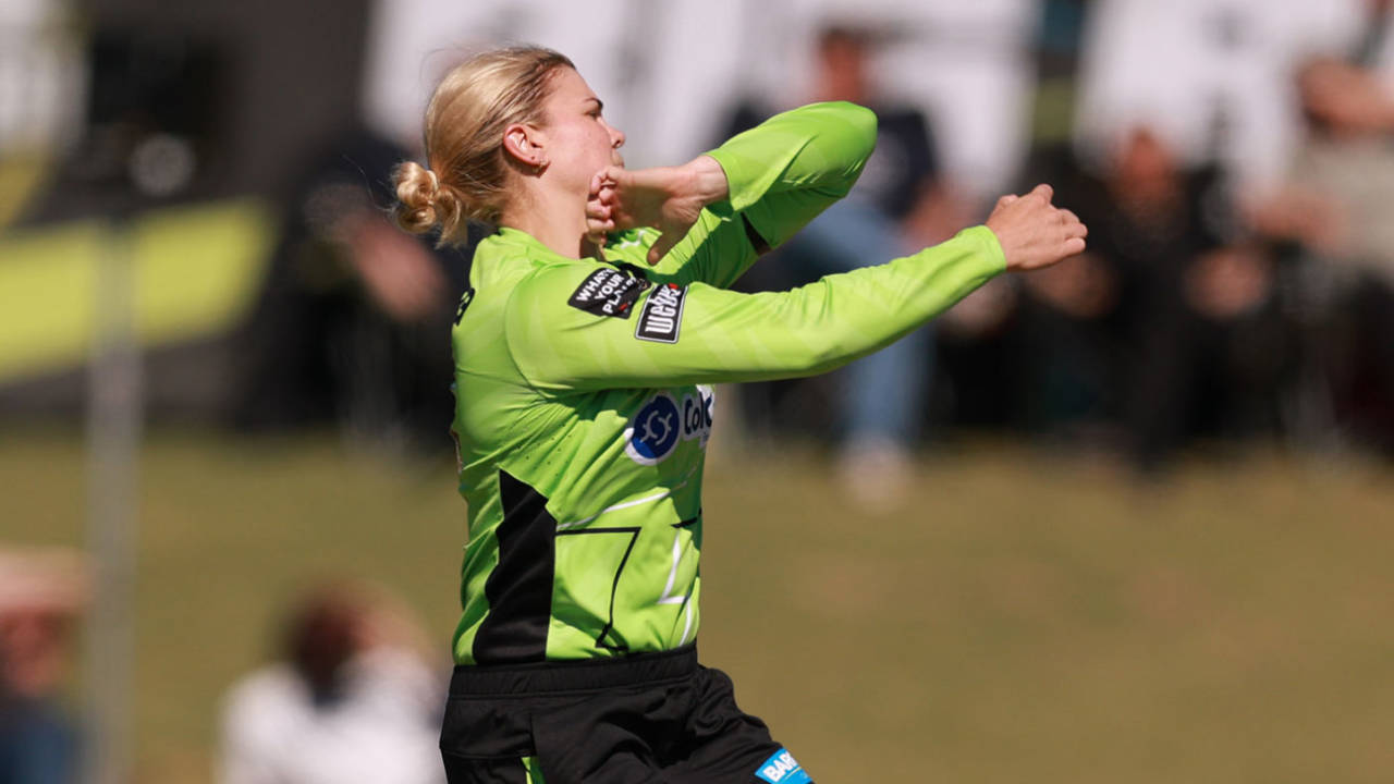 Georgia Voll caused a Melbourne Renegades collapse, Melbourne Renegades vs Sydney Thunder, WBBL, Junction Oval, October 29, 2026