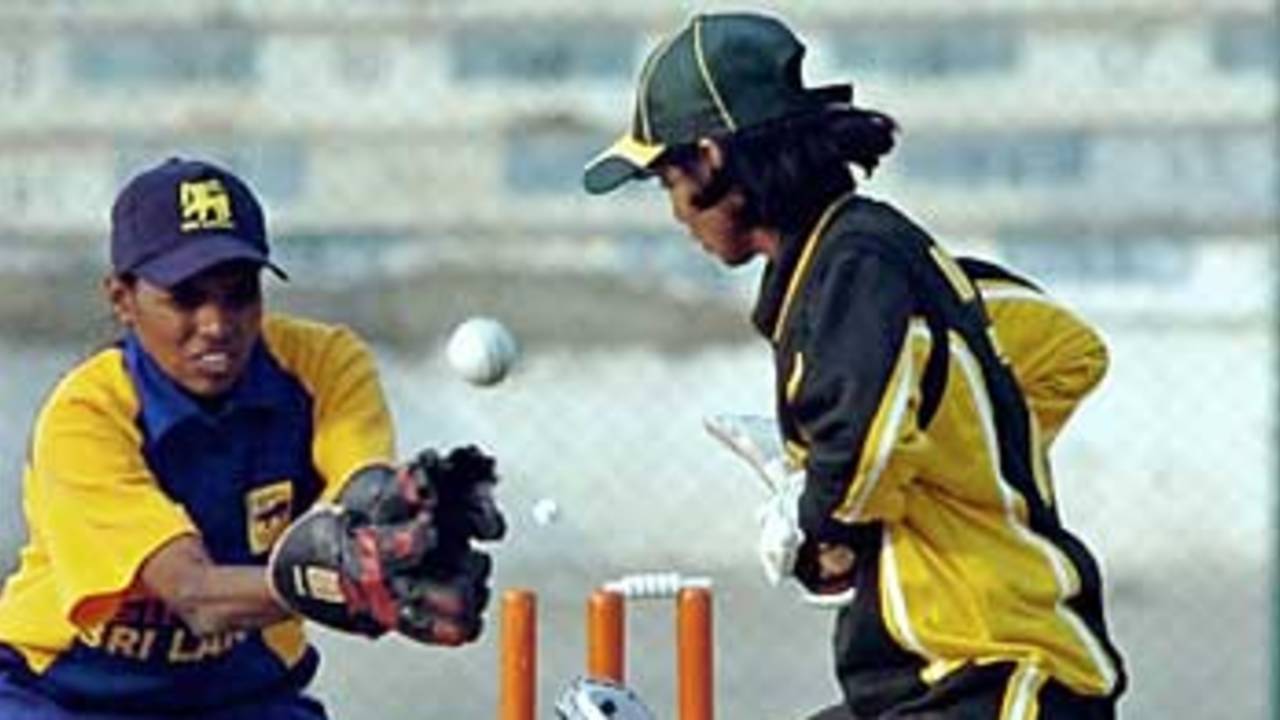 Marium Butt  is bowled as Pakistan collapse and becomes one of four wickets for  Shsikala Siriwardene, Pakistan Women v Sri Lanka Women, 4th Asia Cup match, Karachi, December 31, 2005