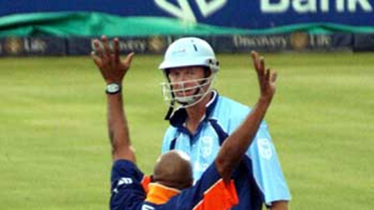 Gerald Dros is trapped lbw by Roger Telemachus as the Titans slump to 37 for 4, Titans v Eagles, Standard Bank Final, Centurion Park, January 13, 2006