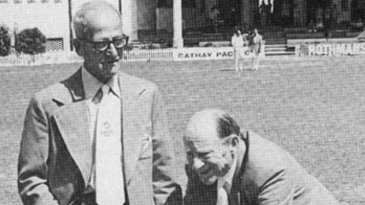 Harold Larwood and Bert Oldfield reunited in Hong Kong, 1969